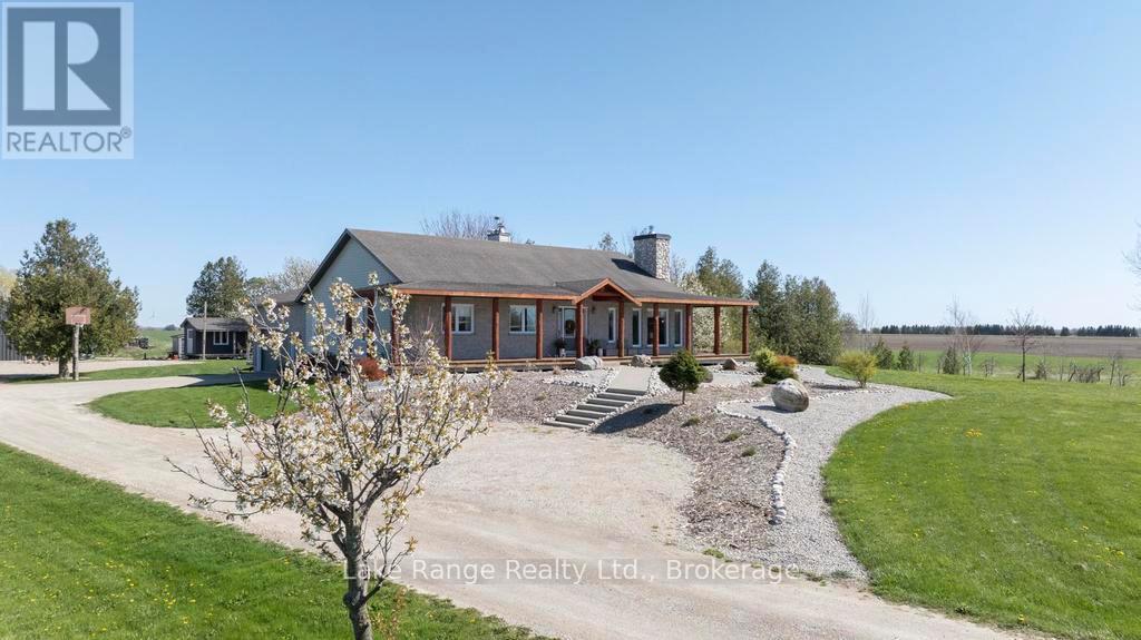 737 Lake Range Drive, Huron-Kinloss, Ontario N2Z 0B3 - Photo 2 - X12037175
