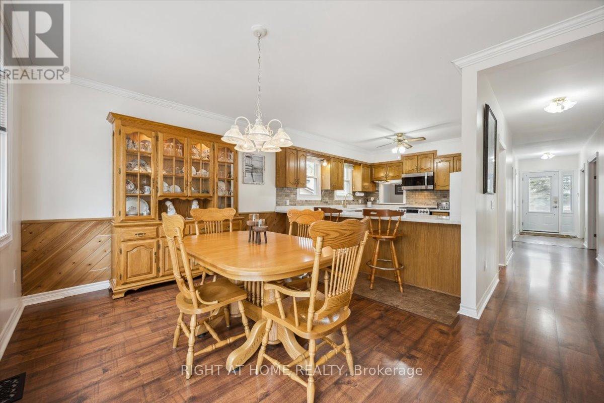 19943 Bathurst Street, East Gwillimbury, Ontario  L9N 1N3 - Photo 17 - N12127312