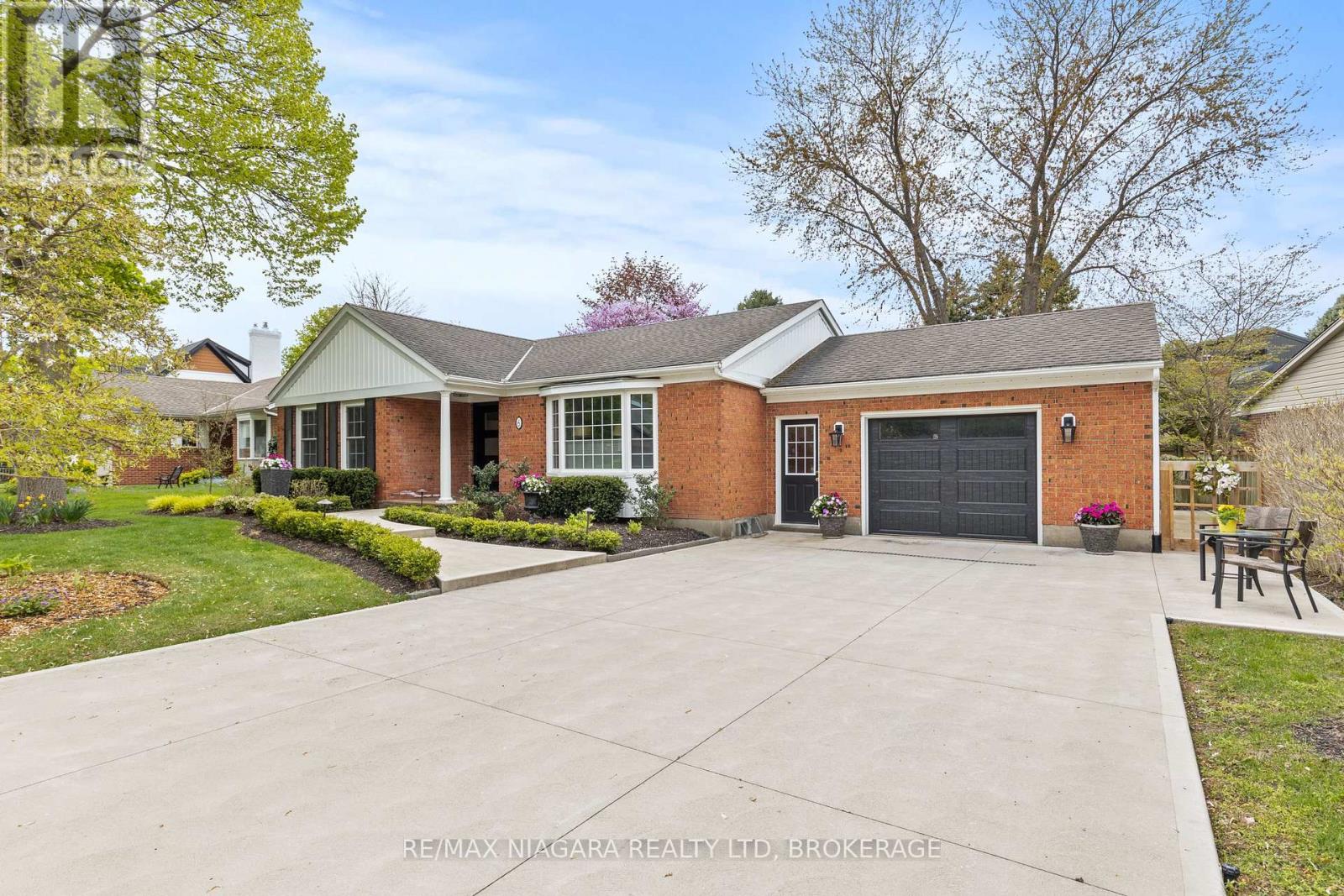 6 The Promenade, Niagara-On-The-Lake, Ontario  L0S 1J0 - Photo 43 - X12137578