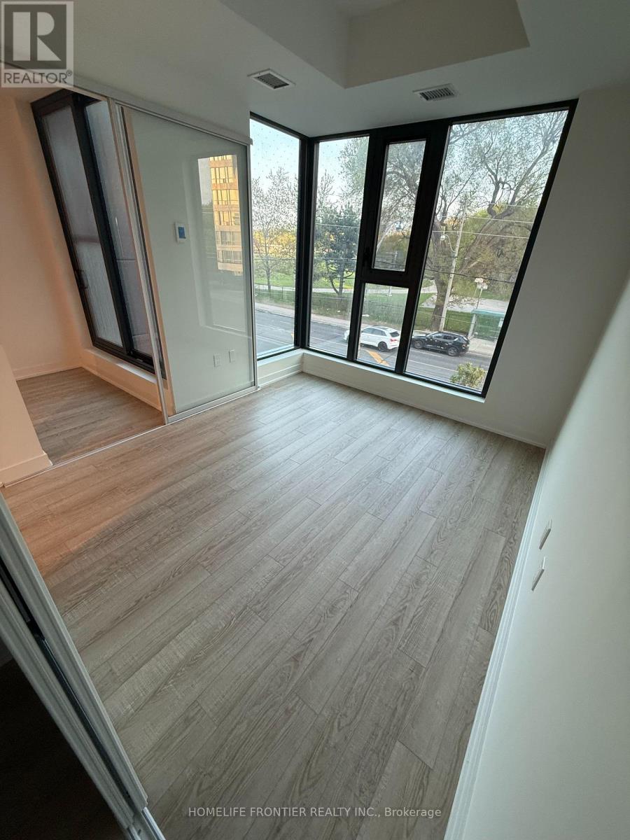 210 - 250 Lawrence Avenue W, Toronto, Ontario  M5M 1B2 - Photo 7 - C12138417