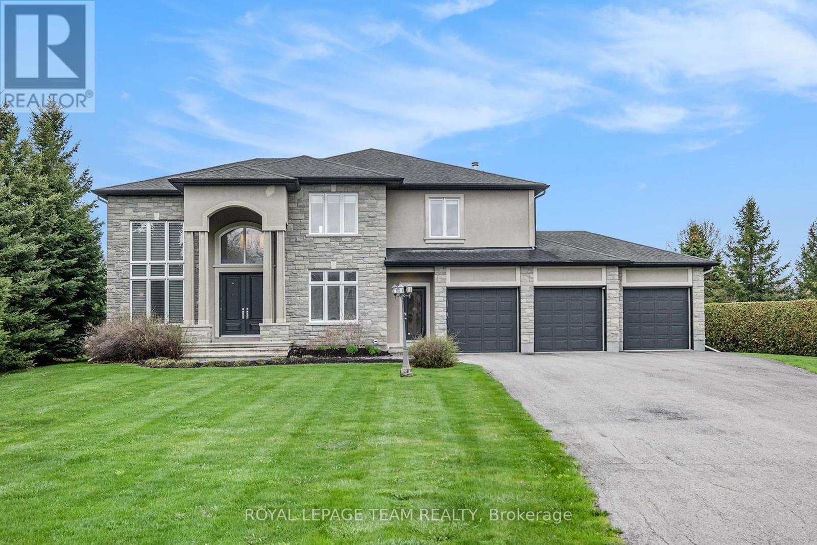 Property at 5386 MANSEL CRESCENT image 2
