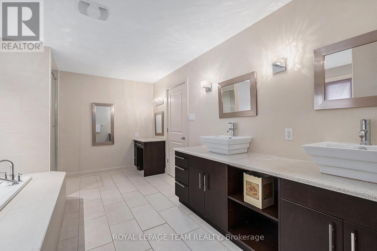 5386 Mansel Crescent, Ottawa, Ontario  K4M 1L3 - Photo 20 - X12140130