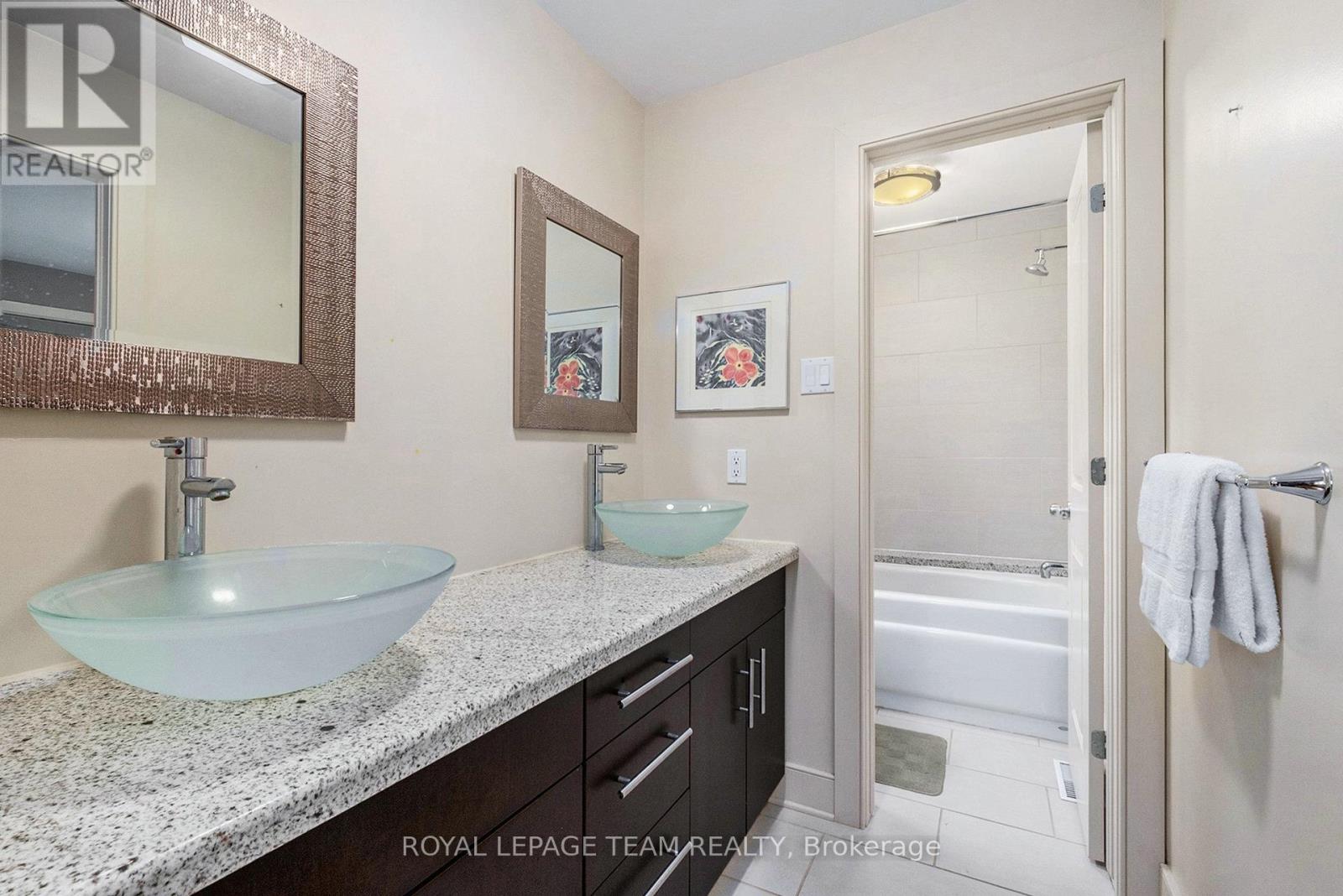 5386 Mansel Crescent, Ottawa, Ontario  K4M 1L3 - Photo 28 - X12140130