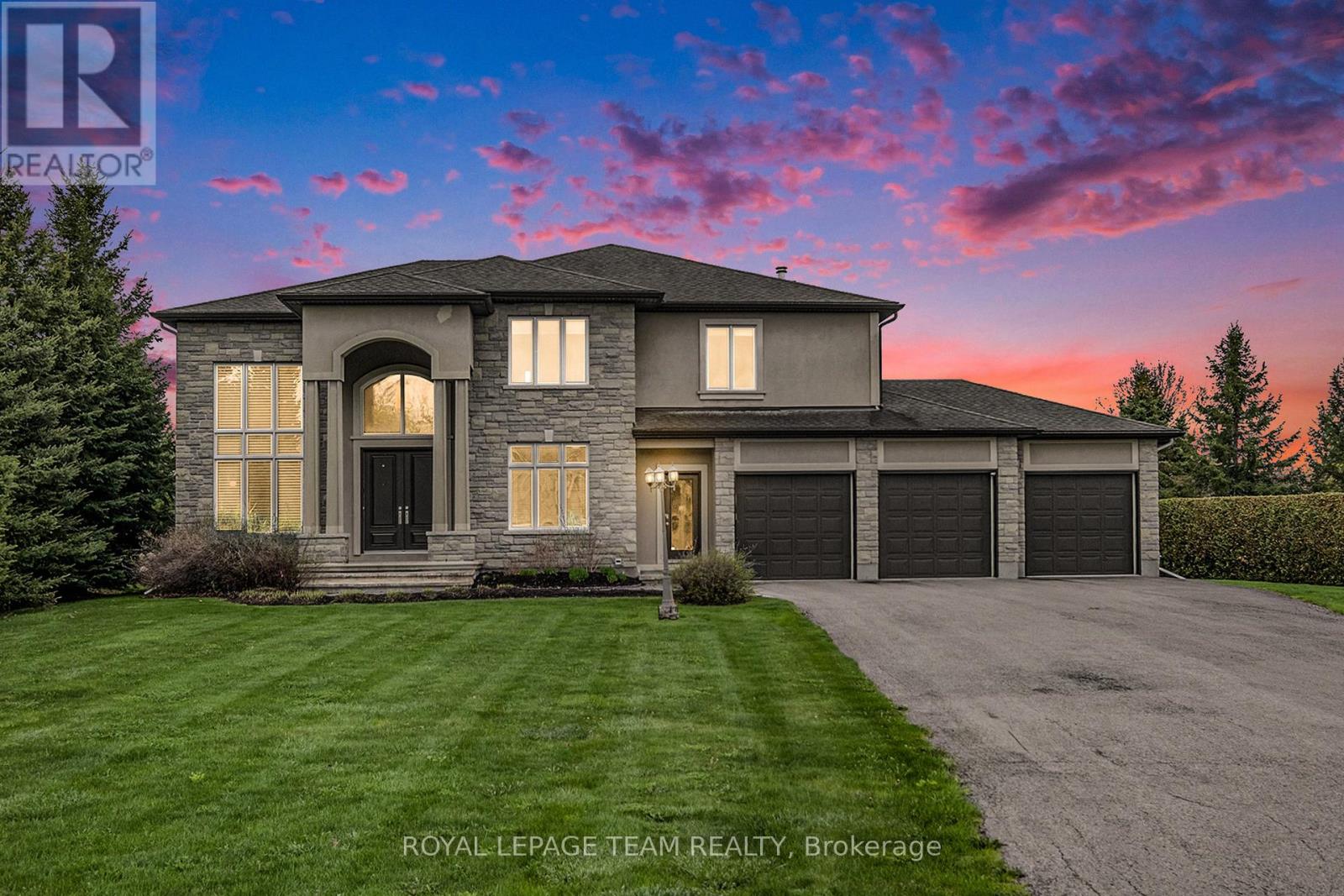 Property at 5386 MANSEL CRESCENT image 3