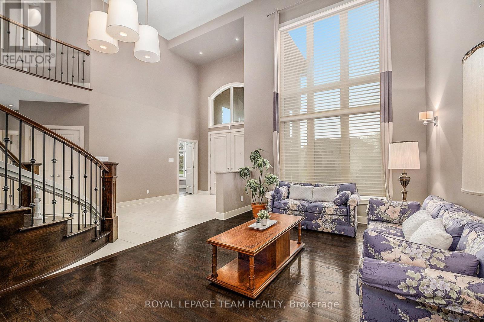 5386 Mansel Crescent, Ottawa, Ontario  K4M 1L3 - Photo 8 - X12140130