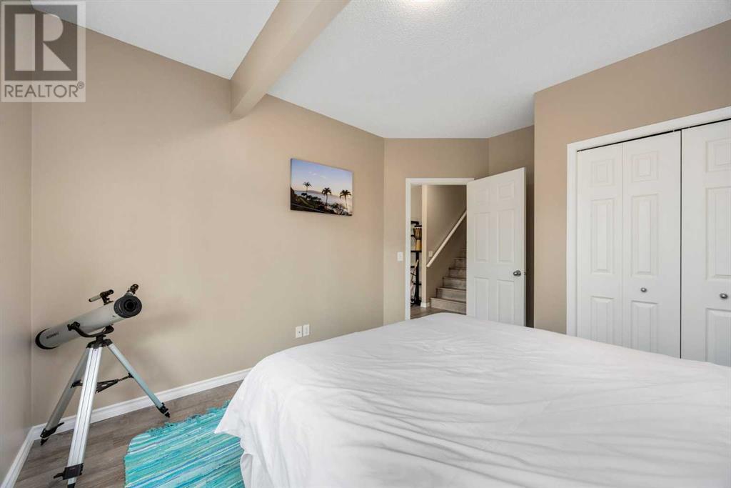 105 Sunset Heights, Cochrane, Alberta  T4C 0C8 - Photo 24 - A2216010