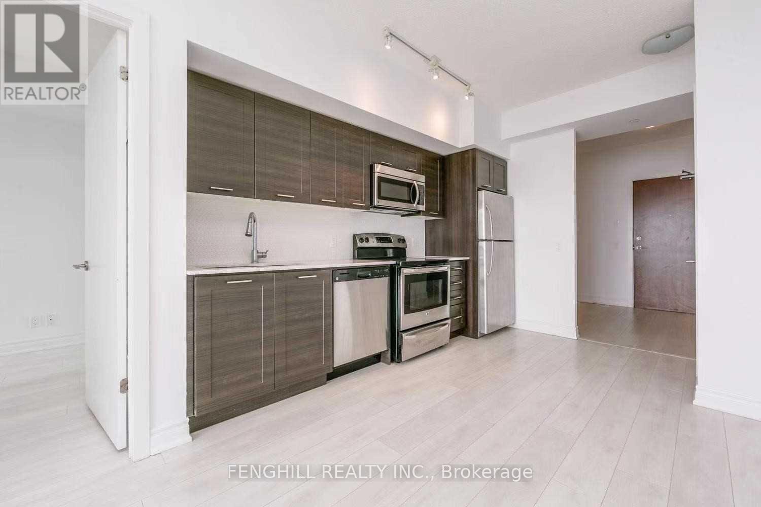 3902 - 2212 Lakeshore Boulevard, Toronto, Ontario  M8V 0C2 - Photo 3 - W12140125