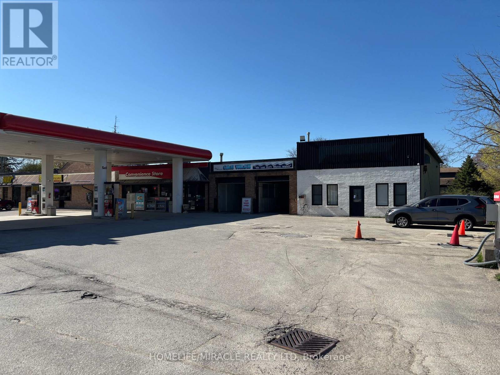 405 Main St E, Minto, Ontario  N0G 2P0 - Photo 3 - X12140142