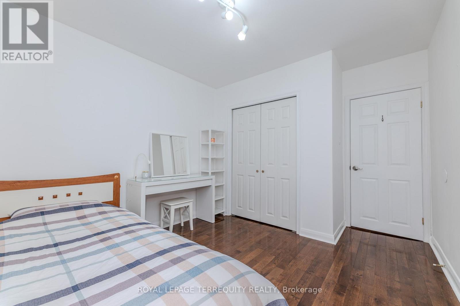 96 Talmage Avenue, Richmond Hill, Ontario  L4C 3J8 - Photo 19 - N12004554