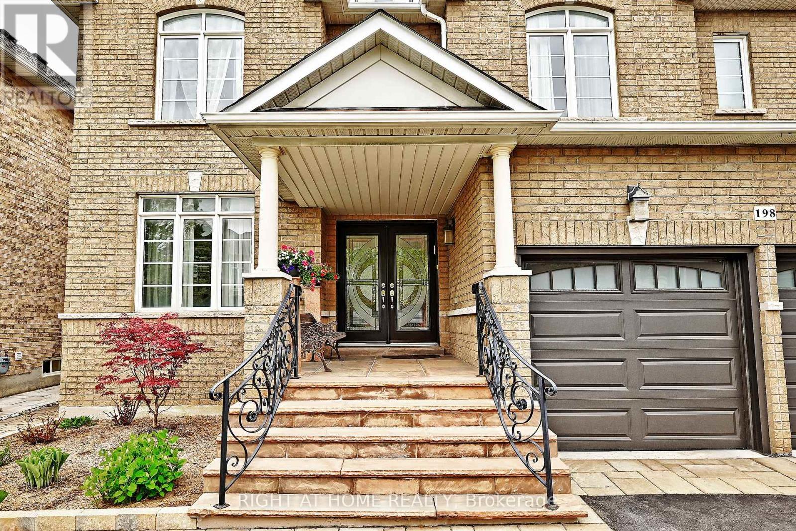 198 Seabreeze Avenue, Vaughan (Patterson), Ontario  L4J 9H2 - Photo 3 - N12140133