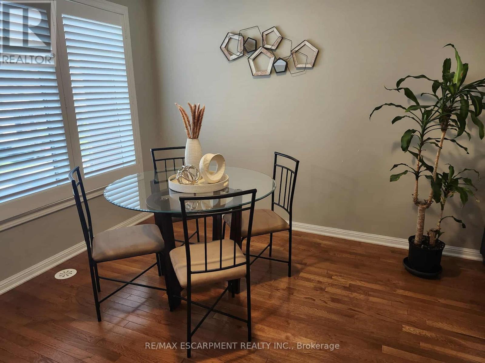 280 Wetenhall Landing, Milton, Ontario  L9T 7B5 - Photo 38 - W12130274
