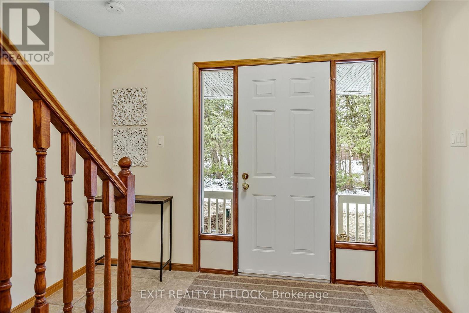 868 Lily Lake Road, Peterborough North, Ontario K9J 6X4 - Photo 9 - X12080492