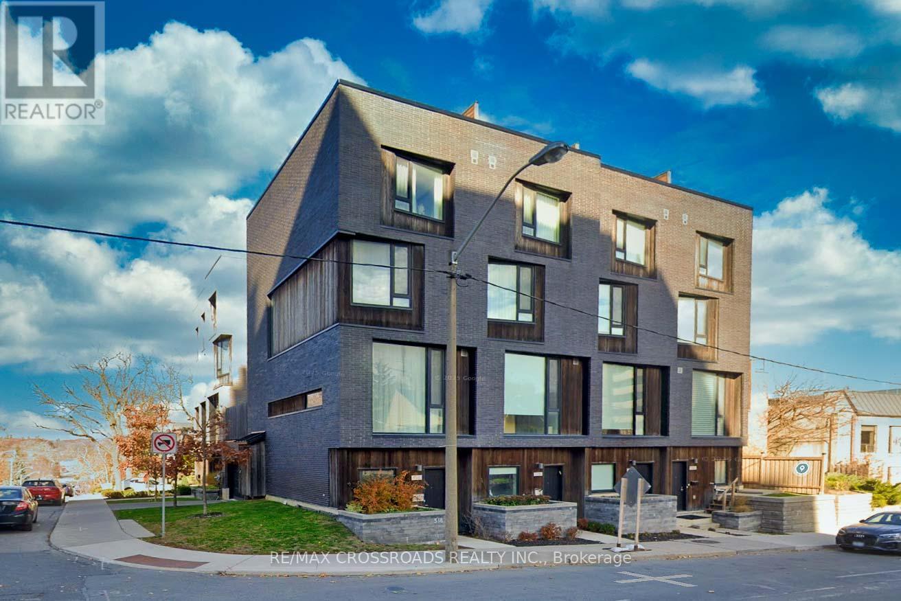 536a Eglinton Avenue E, Toronto, Ontario  M4P 1N9 - Photo 4 - C12139988