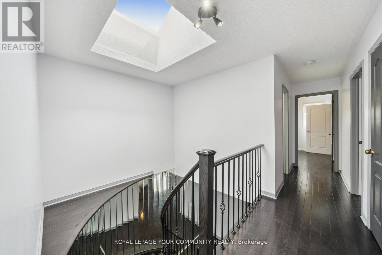 105 Redondo Drive, Vaughan, Ontario  L4J 7S6 - Photo 13 - N12138142