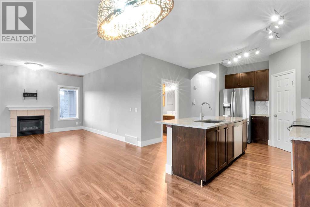 197 Royal Crest View Nw, Calgary, Alberta  T3G 5W4 - Photo 6 - A2201464