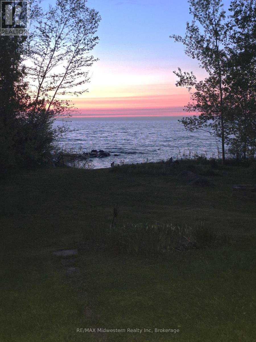 467 Bruce Road 13 Road, Native Leased Lands, Ontario  N0H 2L0 - Photo 14 - X12140181