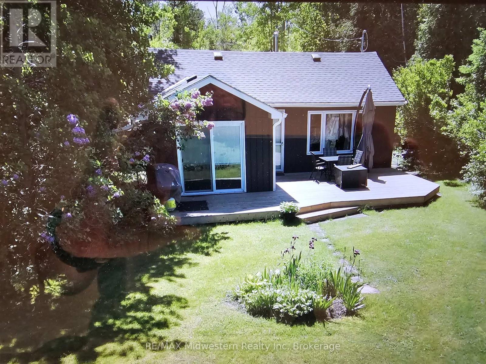 467 Bruce Road 13 Road, Native Leased Lands, Ontario  N0H 2L0 - Photo 2 - X12140181