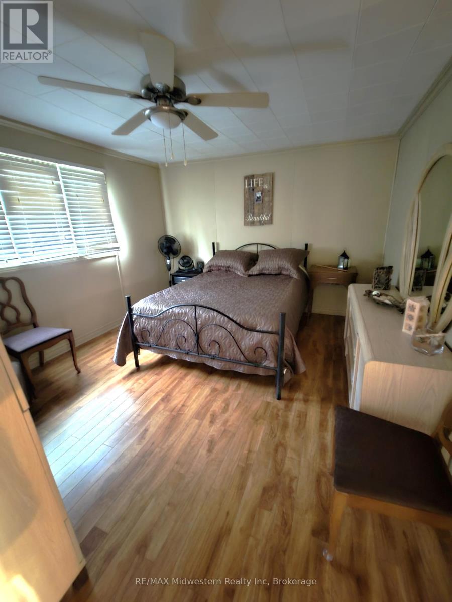 467 Bruce Road 13 Road, Native Leased Lands, Ontario  N0H 2L0 - Photo 28 - X12140181