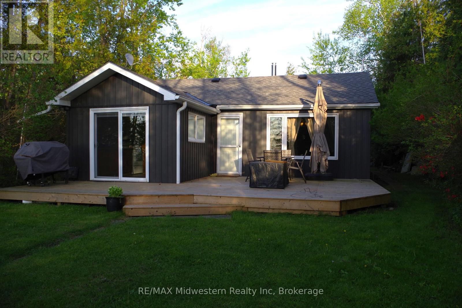 467 Bruce Road 13 Road, Native Leased Lands, Ontario  N0H 2L0 - Photo 6 - X12140181
