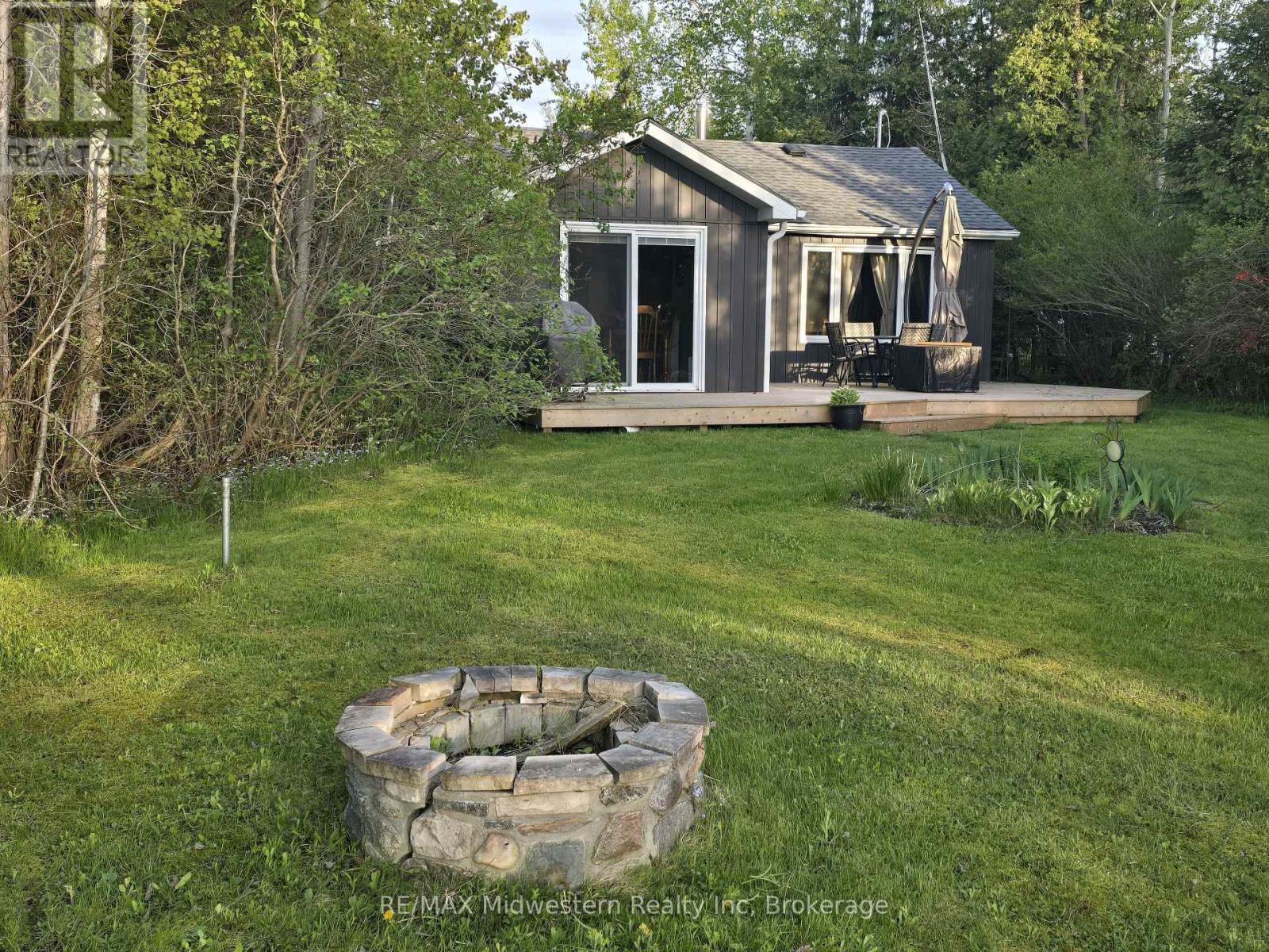 467 Bruce Road 13 Road, Native Leased Lands, Ontario  N0H 2L0 - Photo 8 - X12140181