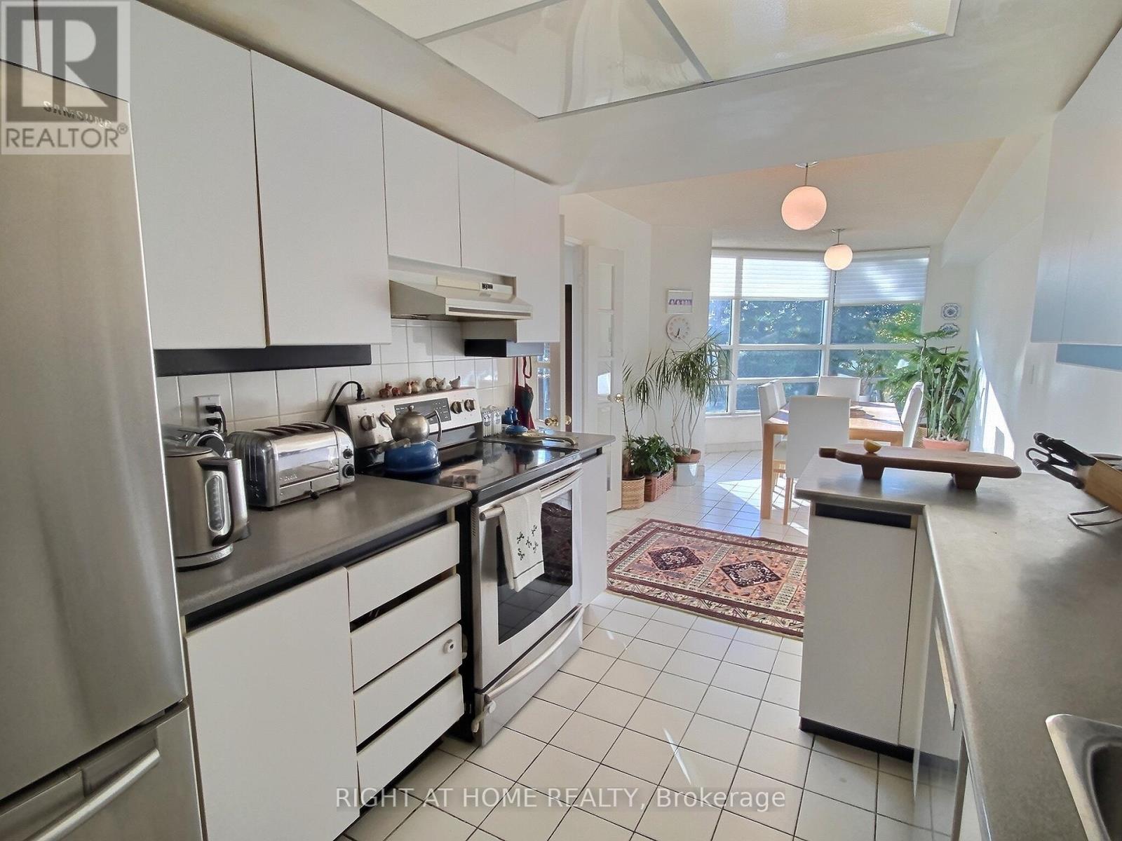 314 - 7905 Bayview Avenue, Markham, Ontario  L3T 7N3 - Photo 13 - N12140158
