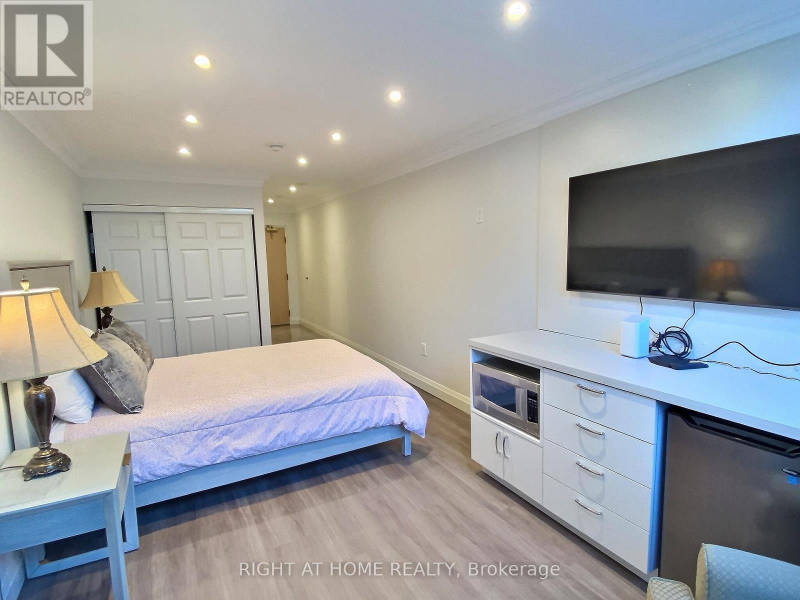 314 - 7905 Bayview Avenue, Markham (Bayview Glen), Ontario  L3T 7N3 - Photo 35 - N12140158