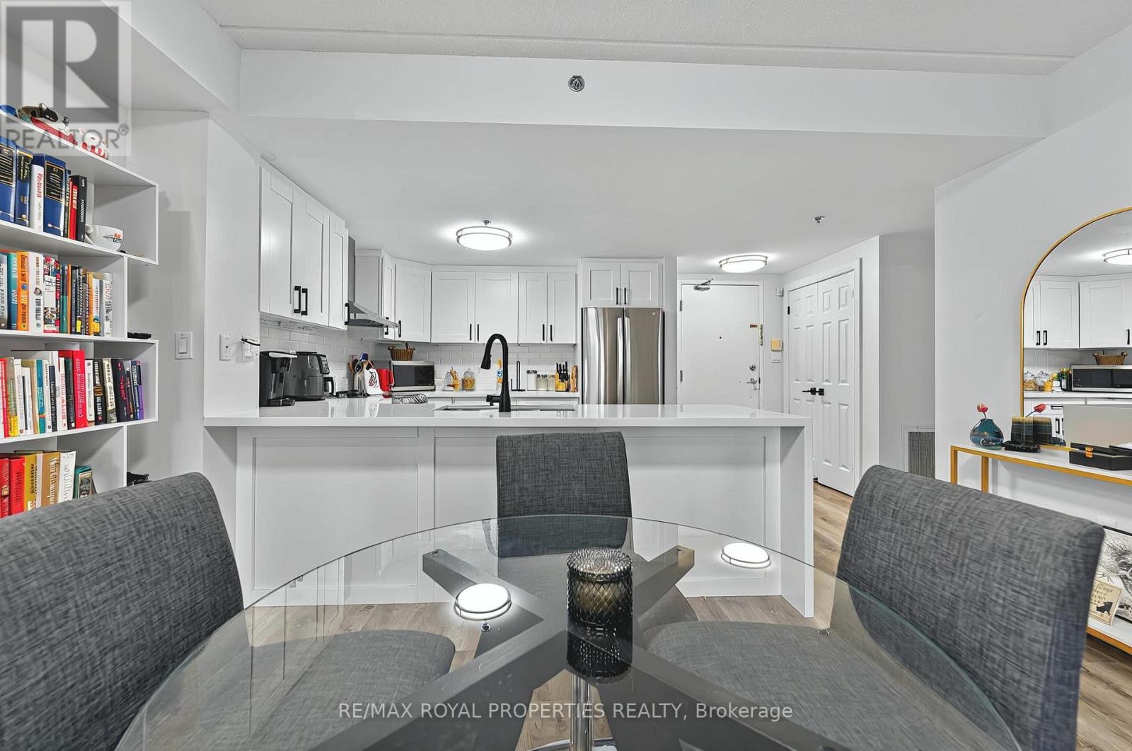 110 - 7424 Markham Road, Markham, Ontario  L3S 4V6 - Photo 10 - N12140168