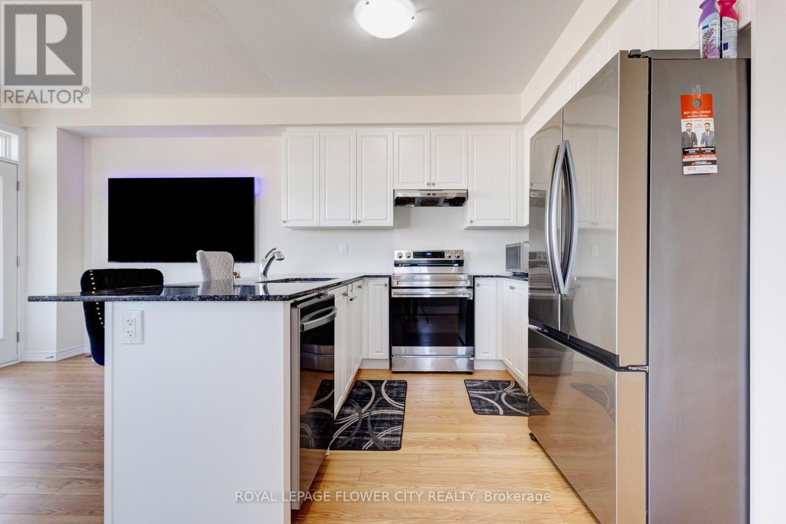 11 Conboy Drive, Erin, Ontario  N0B 1T0 - Photo 7 - X12138891