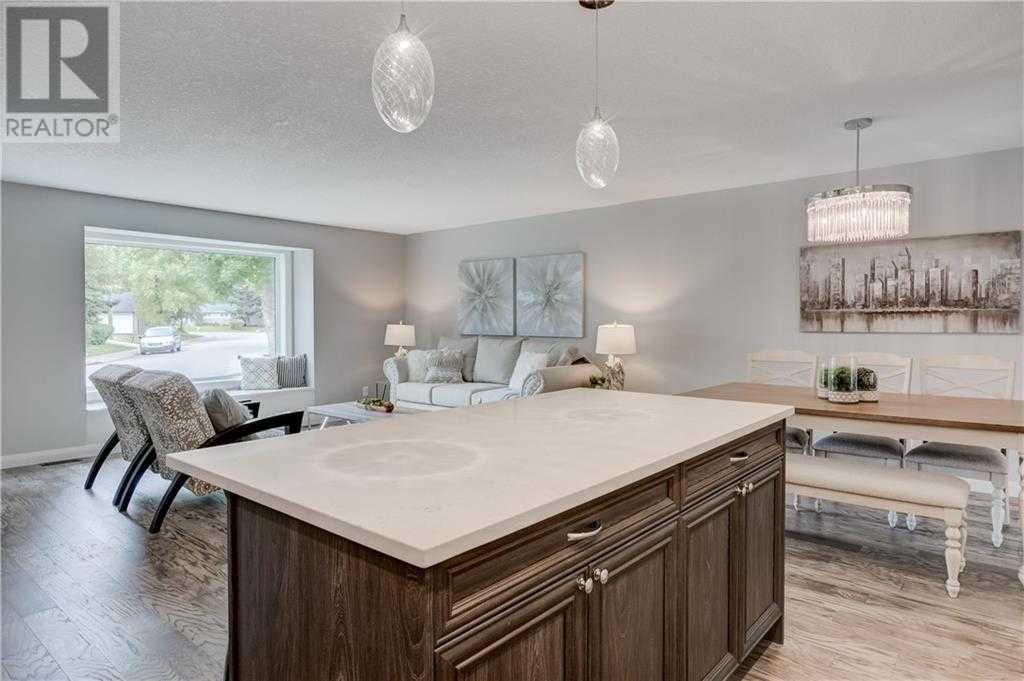 228 Havenhurst Crescent Sw, Calgary, Alberta  T2V 3C6 - Photo 11 - A2219417