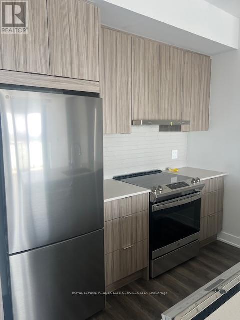 3607 - 430 Square One Drive, Mississauga, Ontario  L5B 0L6 - Photo 6 - W12140162