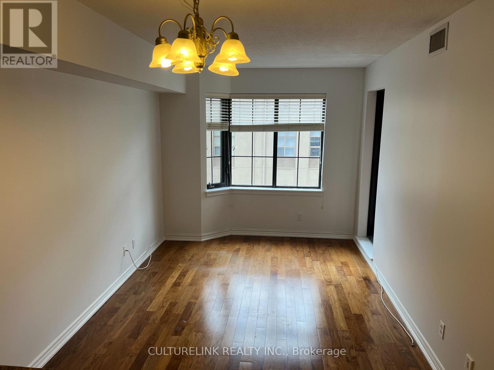 306 - 47 Caroline Street N, Hamilton, Ontario  L8R 2R6 - Photo 1 - X12140166