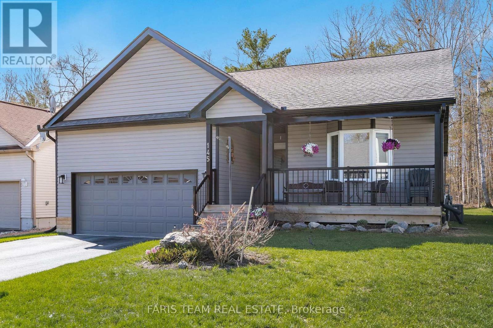 Property at 145 PINERIDGE GATE image 3