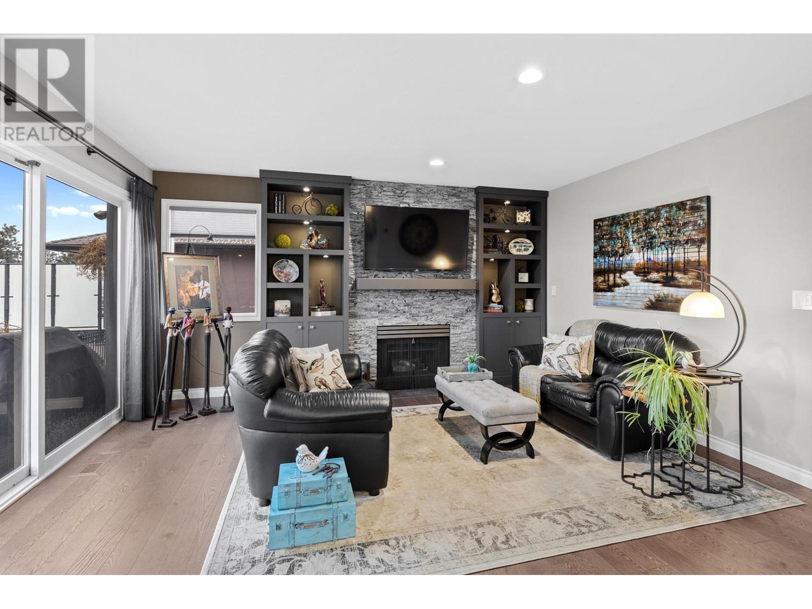 Property at 1929 Bayview Court image 5