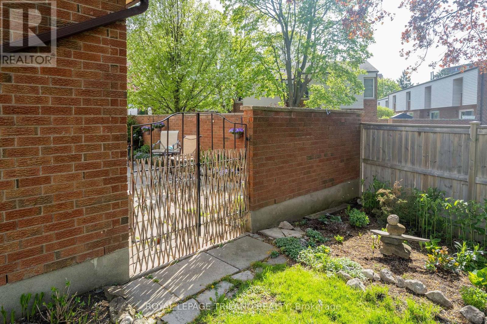 22 - 770 Fanshawe Park Road E, London North, Ontario  N5X 1L5 - Photo 44 - X12125453