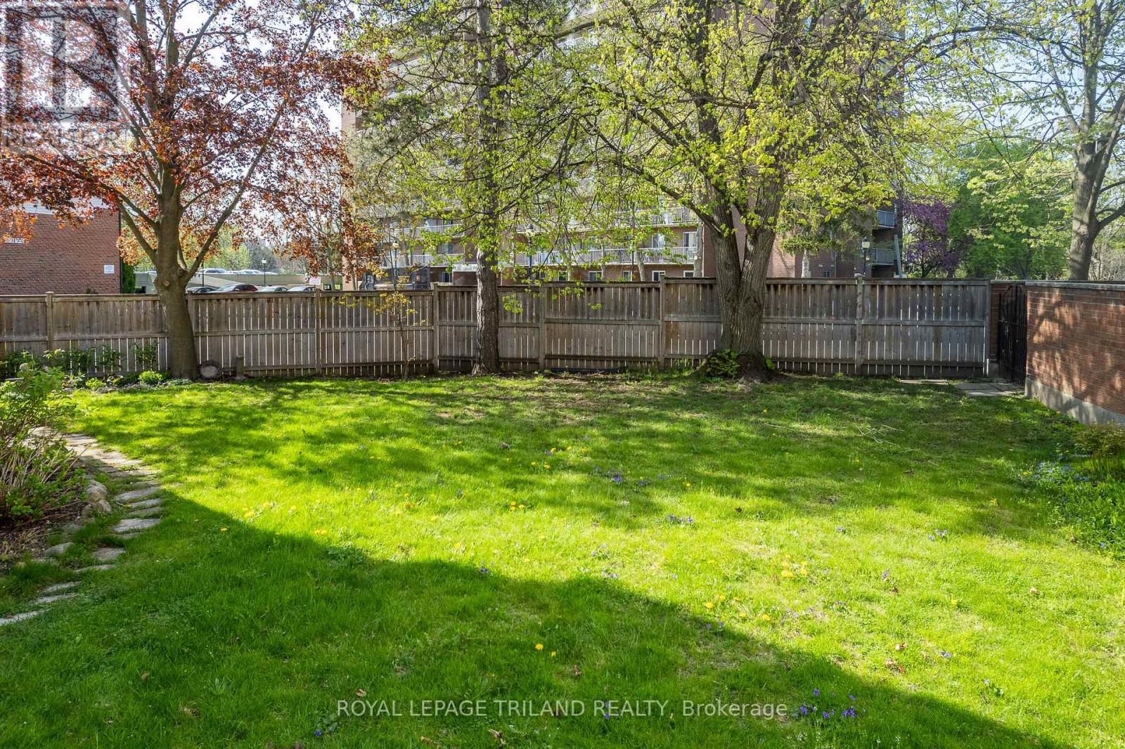 22 - 770 Fanshawe Park Road E, London North, Ontario  N5X 1L5 - Photo 49 - X12125453