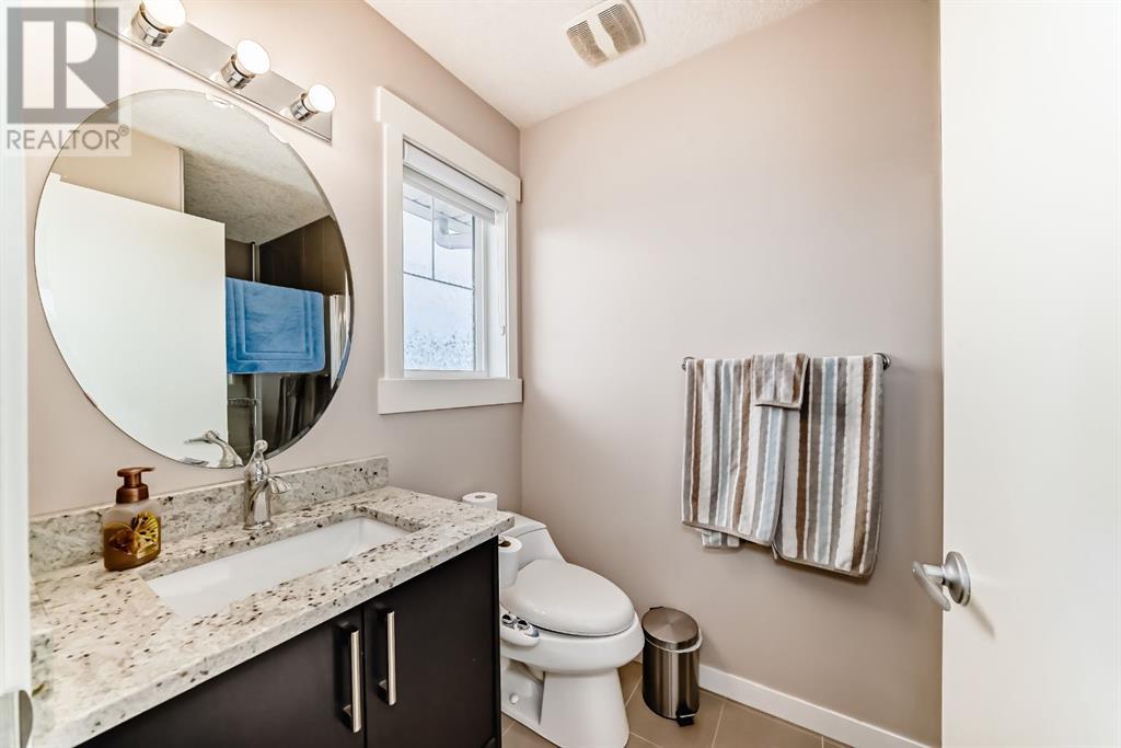 40, 248 Kinniburgh Boulevard, Chestermere, Alberta  T1X 0V7 - Photo 27 - A2218239