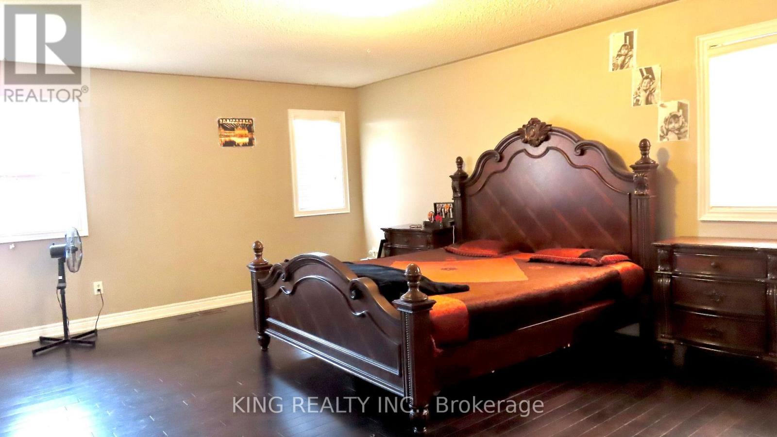 34 Lynnvalley Crescent, Brampton, Ontario  L6P 2E1 - Photo 9 - W12123076