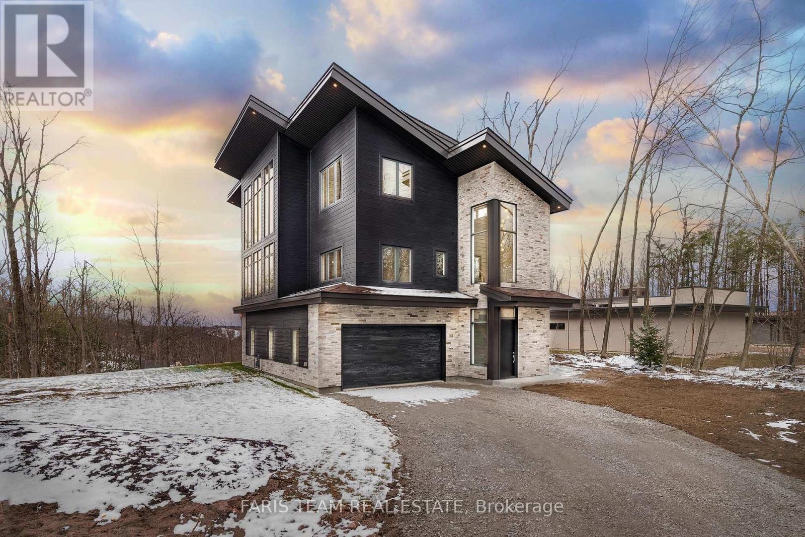 Property at 3316 LINE 4 N image 2