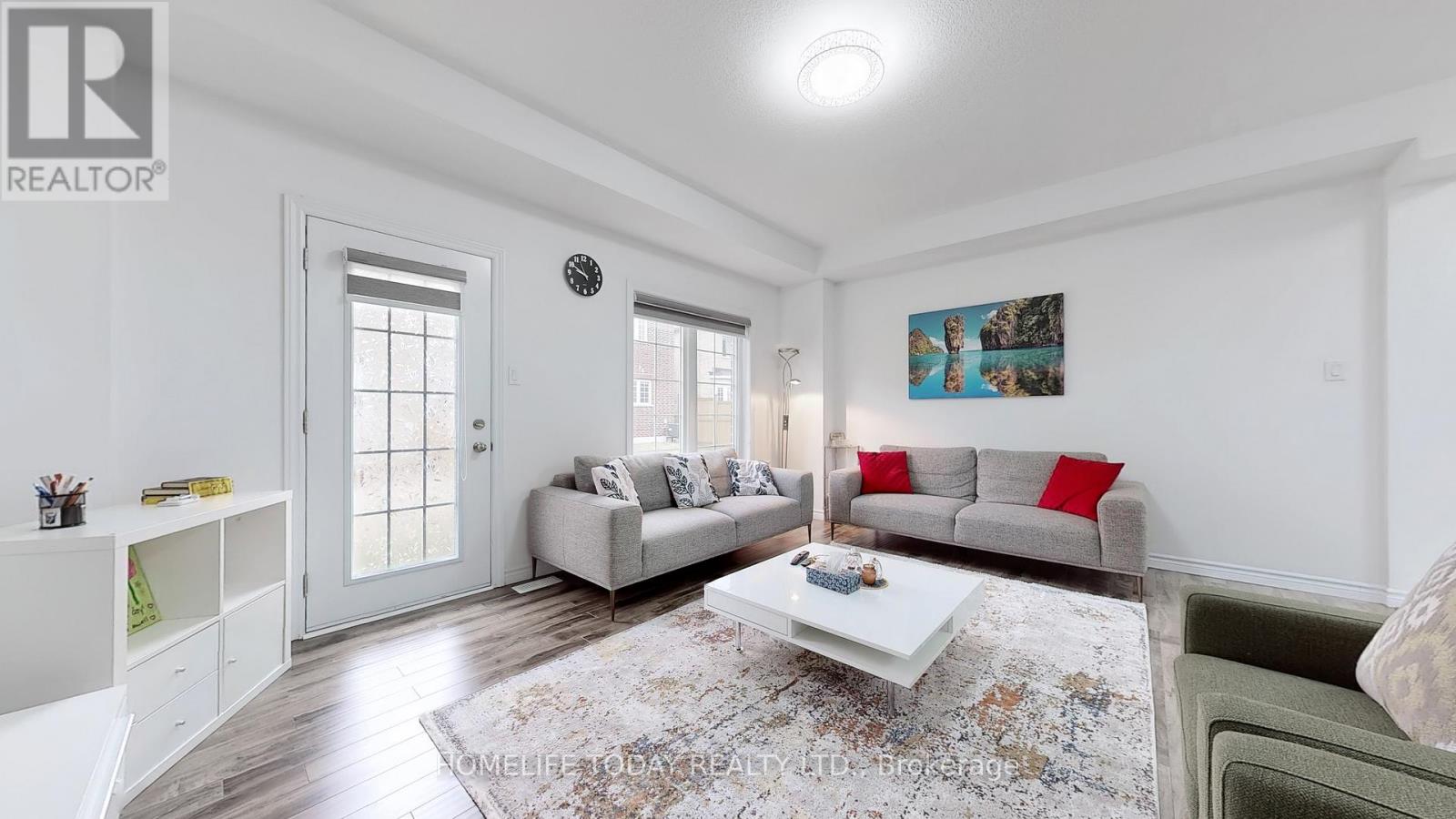 Property at 13 ELSEGOOD DRIVE image 3