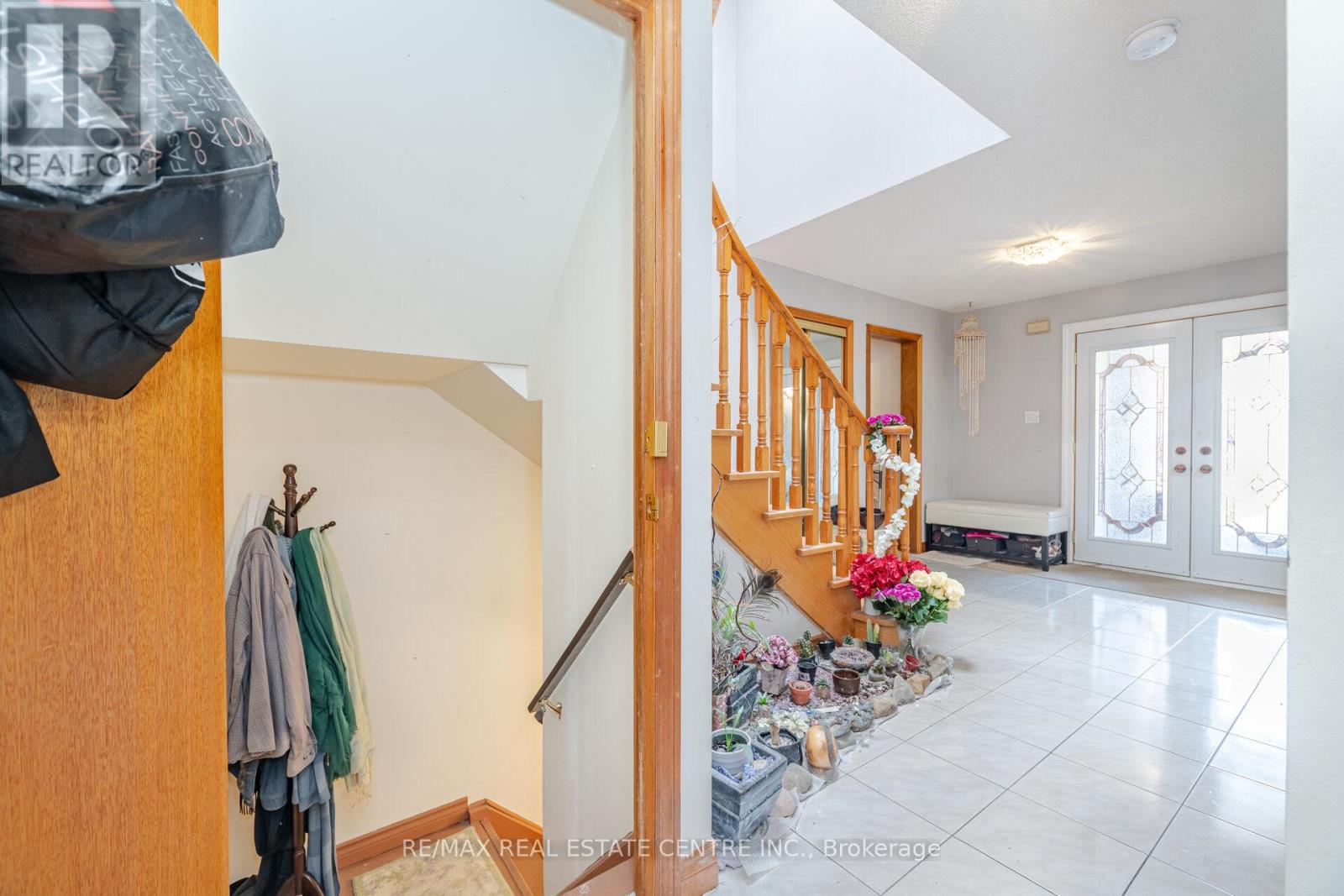 262 Boxmoor Place, Mississauga, Ontario  L5B 3L4 - Photo 37 - W12085184