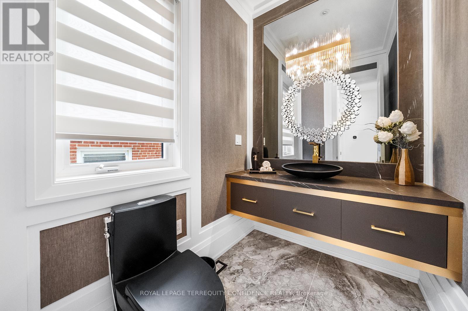 190 Hounslow Avenue, Toronto, Ontario  M2N 2B4 - Photo 18 - C12139044