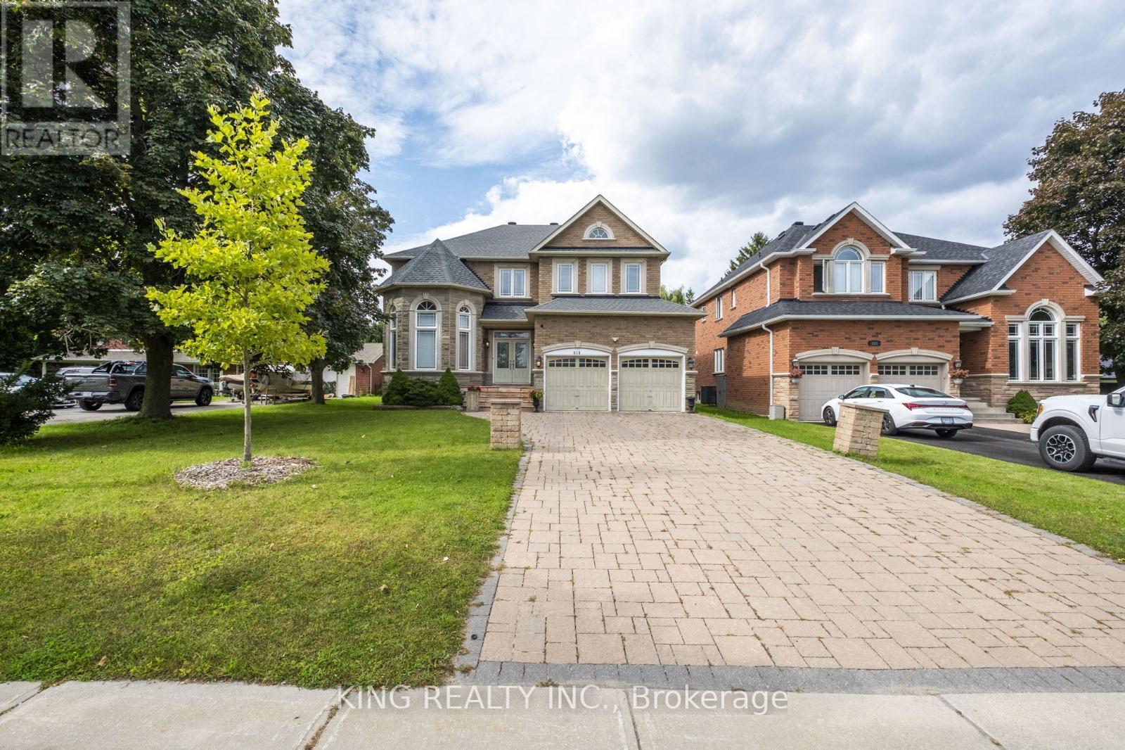 Property at 212 19TH AVENUE image 2