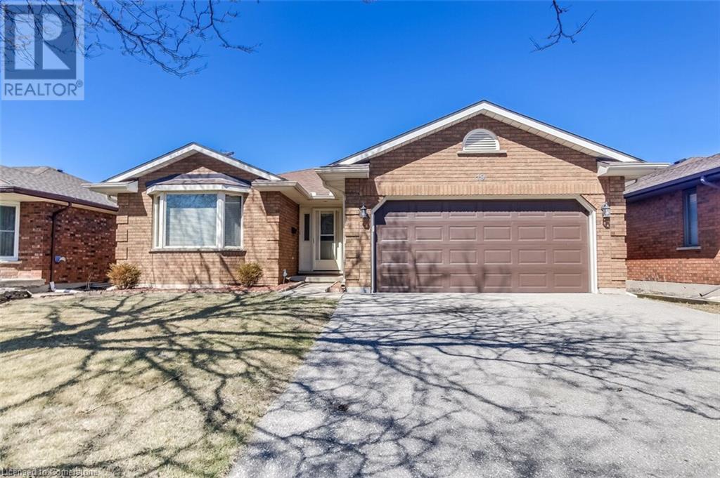 Property at 19 MANN Avenue image 3