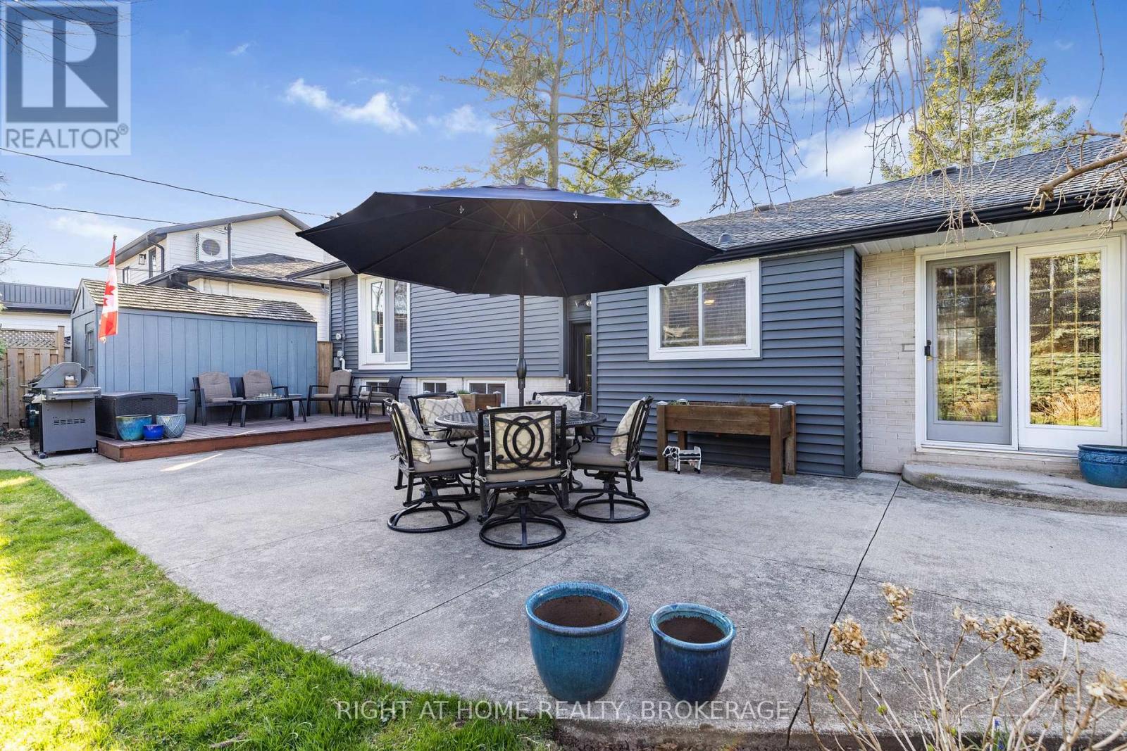 5232 Mulberry Drive, Burlington, Ontario  L7L 3P4 - Photo 38 - W12129923