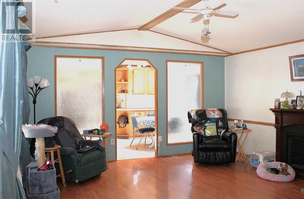 229 4 Street Nw, Sundre, Alberta  T0M 1X0 - Photo 4 - A2209603