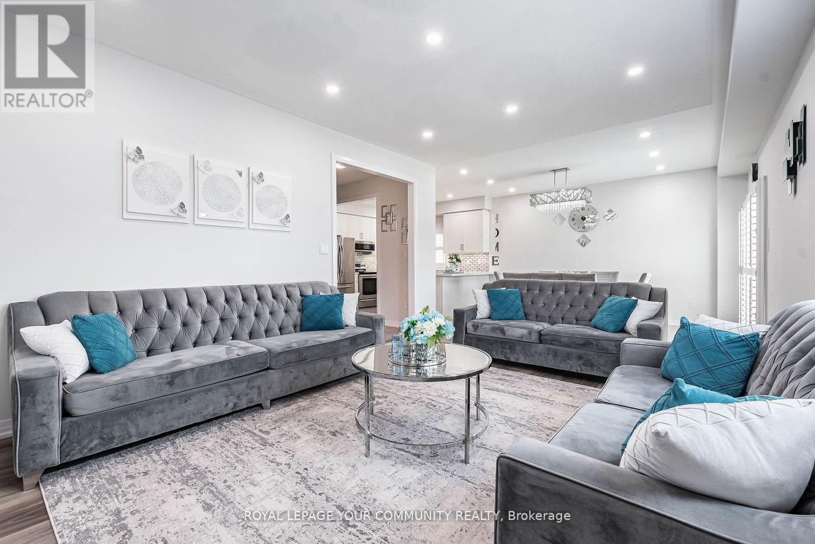 259 Chelsea Crescent, Bradford West Gwillimbury, Ontario  L3Z 4G7 - Photo 11 - N12124627