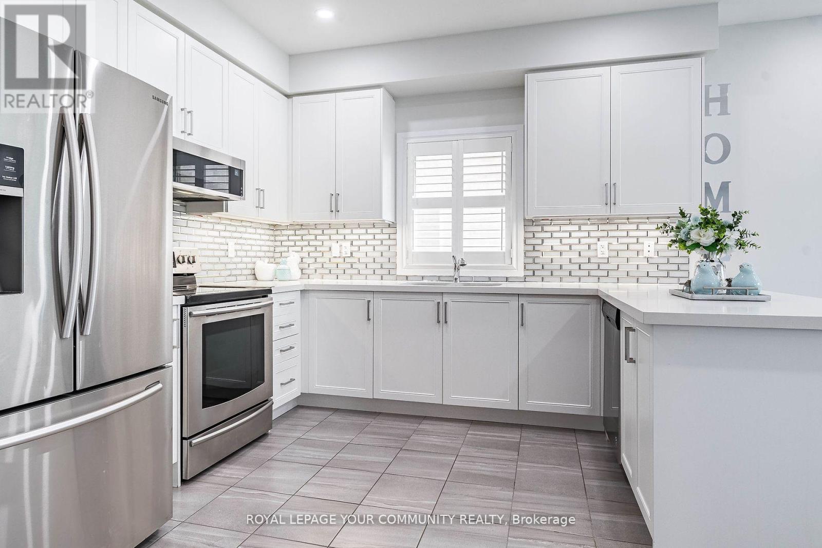 259 Chelsea Crescent, Bradford West Gwillimbury, Ontario  L3Z 4G7 - Photo 13 - N12124627