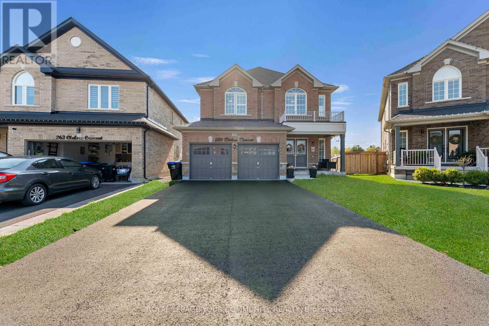 259 Chelsea Crescent, Bradford West Gwillimbury, Ontario  L3Z 4G7 - Photo 2 - N12124627
