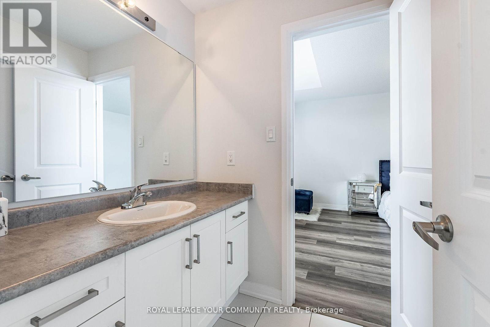 259 Chelsea Crescent, Bradford West Gwillimbury, Ontario  L3Z 4G7 - Photo 29 - N12124627