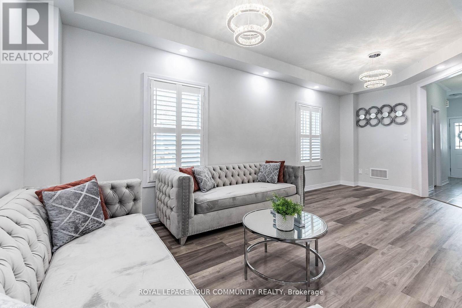 259 Chelsea Crescent, Bradford West Gwillimbury, Ontario  L3Z 4G7 - Photo 8 - N12124627